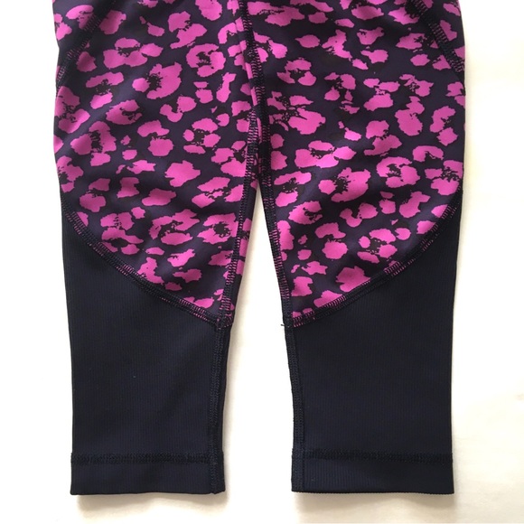 Lululemon Drop It Like It's Hot Tight Cherry Cheetah Ultra Violet Navy Blue Sz 6 - Picture 10 of 17